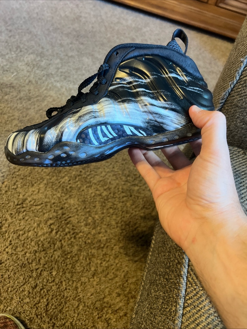 Mens nike air Foamposite one QS (DM0115 002) no box size 7